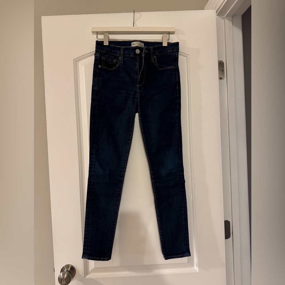 Gap jeans size 27 Short